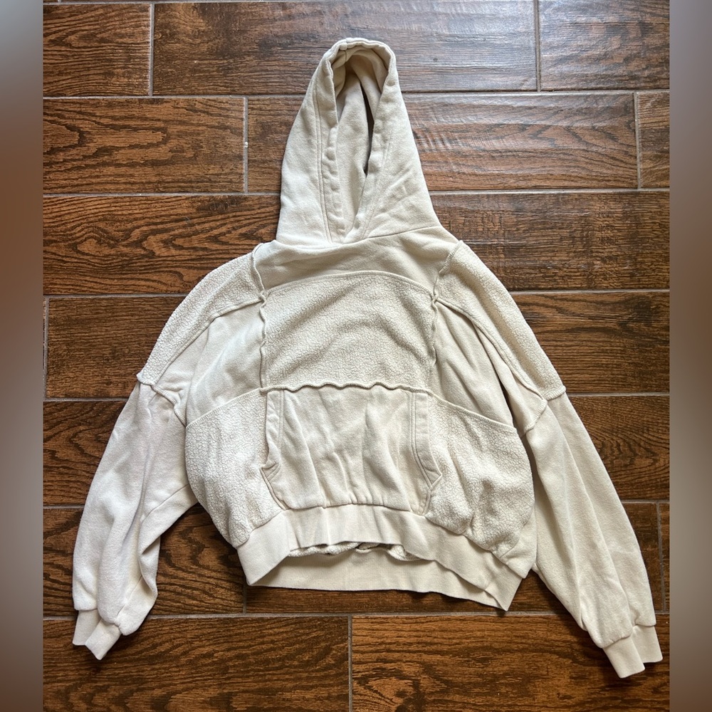 Aerie cute cream patch work hoodie!